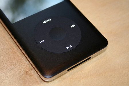 Rewound es otro reproductor que imita al iPod y su clásica rueda y que ya puedes descargar