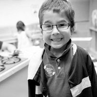 Muere un niño de siete años al decidir sus padres rezar por él e irse a una boda y evitar a los médicos 