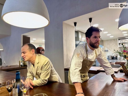 La Barra De Emi Se Presta No Solo A Presentar La Comida Sino A La Interlocucion Con Chef Y Sumiller