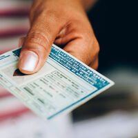 CNH vencida? Saiba como renovar a carteira online com apenas 4 documentos 