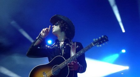 Enrique Bunbury critica la ley Sinde y dice que el futuro es el 'streaming'