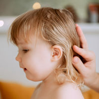 15 videotutoriales para aprender a cortar el pelo en casa a bebés, niños y niñas durante la cuarentena