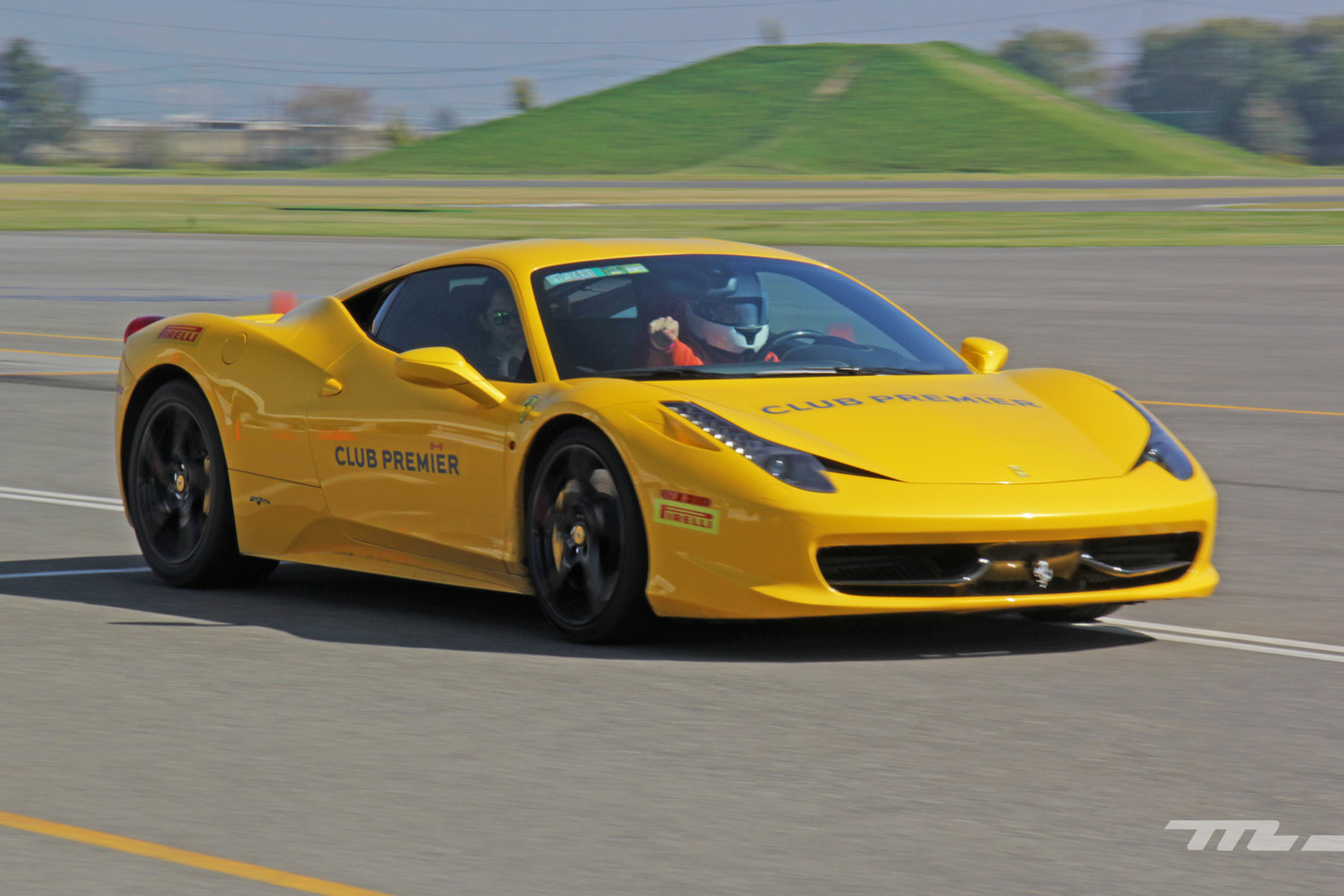 Nos montamos en un Cavallino Rampante, así es la experiencia de conducir un Ferrari por primera vez