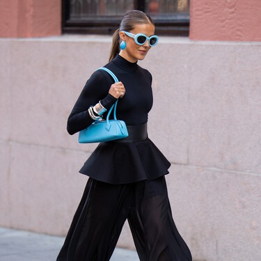 Bombachos y con transparencias: así son los pantalones de Massimo Dutti que estarán disponibles por poco tiempo y hacen tipazo 