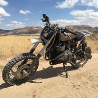 Triumph Scrambler Desert Sled de Modulus Creative: la moto que Mad Max robaría en el desierto