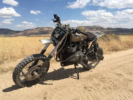 Triumph Scrambler Desert Sled de Modulus Creative: la moto que Mad Max robaría en el desierto