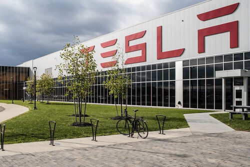 Tesla ya no es sólo una empresa automovilística: China acaba de pagarle 557 millones de dólares para construir la batería más grande del país 
