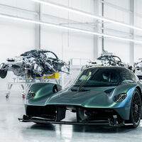 Aston Martin triplica pérdidas en el primer trimestre del año mientras mira hacia la electrificación