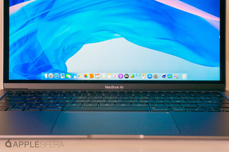 Chollo del MacBook Air (2020) en eBay: rebajadísimo a 949,99 euros, con envío desde España y dos años de garantía