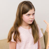 Estas son las cinco cosas que puedes hacer y las tres que deberías evitar si tu hijo te da una mala contestación 