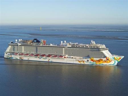 Un hotel flotante en Nueva York para la Super Bowl 2014