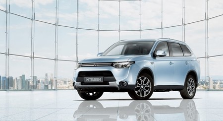 Mitsubishi se prepara para aumentar la producción del Mitsubishi Outlander PHEV