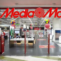 MediaMarkt tiene el iPhone 5G barato que buscabas: está liquidando móviles de exposición Apple de última generación por 399 euros