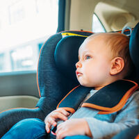 Dejar a niños o mascotas dentro del coche en verano puede ser fatal, y esta tecnología ayuda a evitarlo