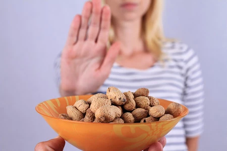 Crean un tratamiento que mitigará la alergia a los cacahuetes desde la infancia: ya no será un problema de vida o muerte