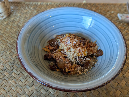 Cebolla Queso De Pria Y Avellanas