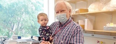 Un profesor puso una cuna en su oficina para cuidar a la bebé de una alumna y que ella pudiera acabar su tesis 