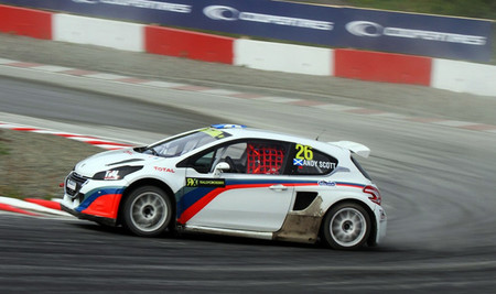 Jacques Villeneuve probará suerte en el Mundial de RallyCross