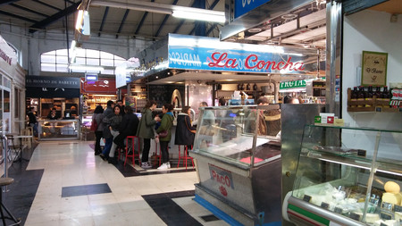 El mercado de Vallehermoso en Madrid, un mercado gourmet con el encanto del barrio 