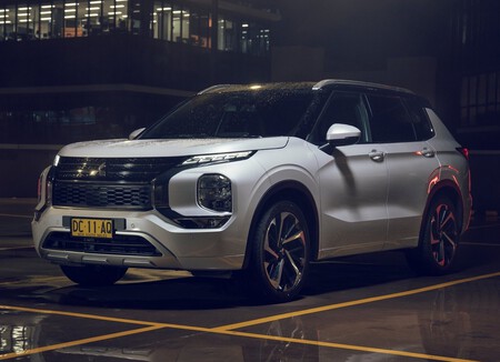 Mitsubishi Outlander Au Version 2022 1600 01