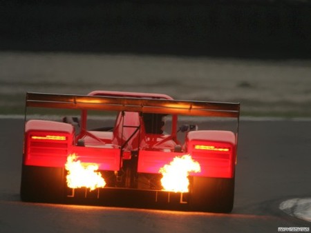 ferrari_333sp_trasera_llamarada.jpg