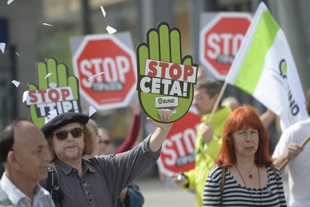 CETA comercio de servicios