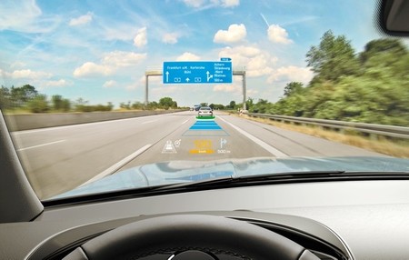 Continental camina hacia el parabrisas virtual con su nuevo AR-HUD