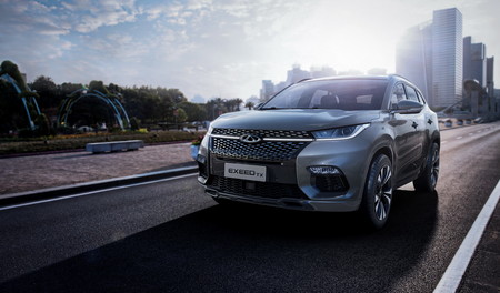 Chery probará suerte en Europa con Exeed, su nueva marca, y el TX es su primer modelo