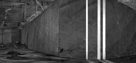 Aitor Ortiz y sus arquitecturas aisladas en la Sala Canal de Isabel II