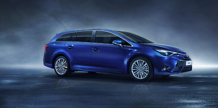 Toyota Avensis 2015, novedad en el Salón de Ginebra