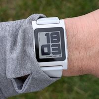 Si buscas un reloj sin WearOS, el nuevo Pebble ya está aquí y trae una app para gobernarlos a todos