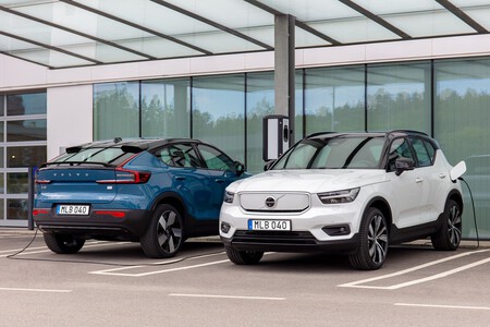 Reino Unido anuncia su ambicioso plan para el coche eléctrico: todos los edificios de nueva construcción incluirán cargadores