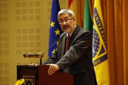 Andalucía sigue los pasos de Camps y se pasa a Microsoft