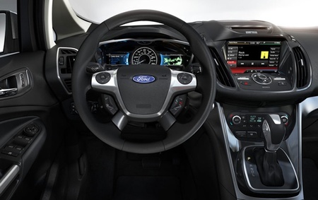 Ford C-Max Energi 02