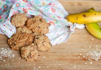 Cocinar con niños: cookies de chocolate, plátano y avena