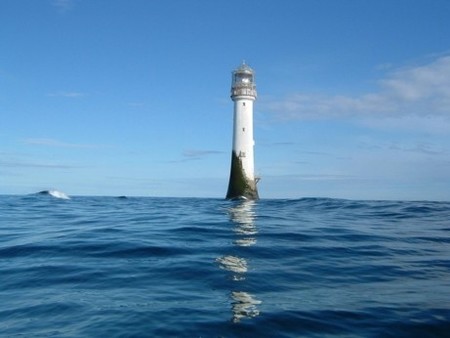 El faro en el mar más antiguo del mundo