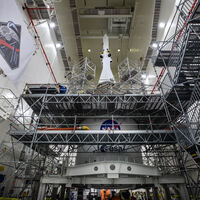 Cuatro astronautas fueron elegidos en 2023 para ver la Luna desde un punto de vista nuevo. Todavía están esperando