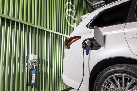 Las baterías de coches eléctricos podrían durar muchísimo más si este escudo protector se desarrolla a gran escala