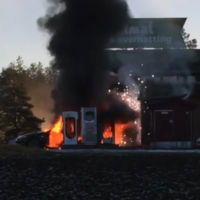 Un cortocircuito, la causa de este incendio de un Tesla Model S en Noruega
