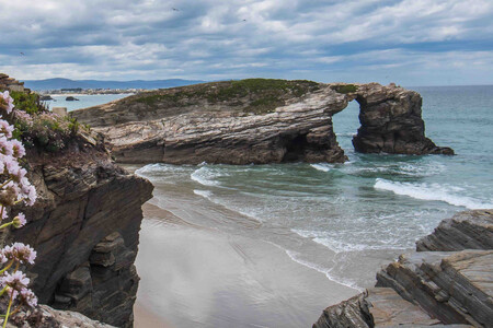 Playa Catedrales