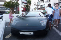 Lamborghini Murciélago en negro mate con el interior ¡rosa chicle!