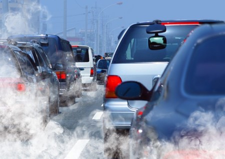 contaminación atasco vehiculos