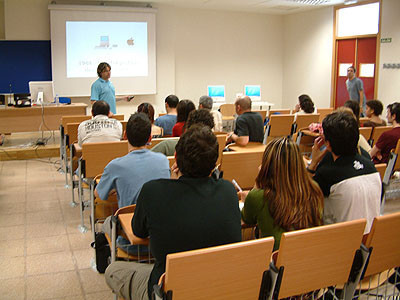Asistencia a la jornada sobre vídeo y cine digital con Macintosh, en la Universidad Miguel Hernández de Elche