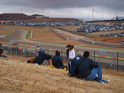 Nos metemos en los boxes de Moto2 para descubrir todos sus secretos