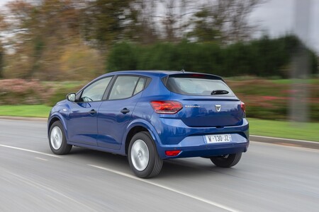 El Dacia Sandero es el coche más vendido de 2020: el utilitario acaba con el reinado del SEAT León