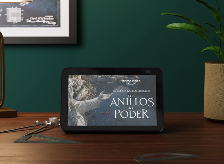 El Echo Show 8 está a precio mínimo en Amazon: regala esta pantalla “inteligente” con Alexa estas navidades por menos de 75 euros