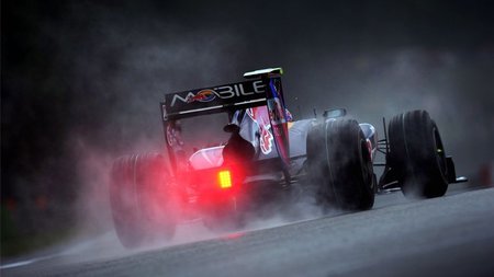 GP de Bélgica de Fórmula 1: Mark Webber se lleva el mejor tiempo en una sesión interrumpida por la lluvia