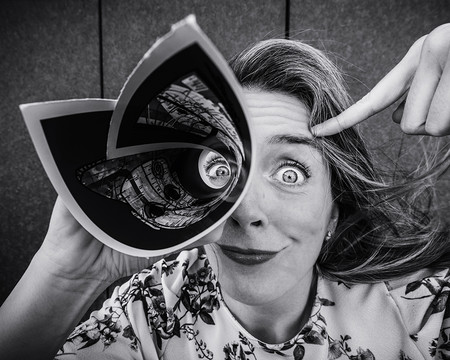 ‘Todos somos raros’, los expresivos (pero muy reales) retratos de Carlos Mauricio Bernal