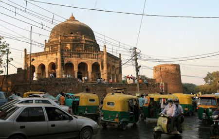 India prohíbe la venta de vehículos diésel nuevos en Delhi