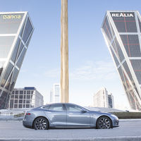 UberONE ya tiene 50 Tesla Model S en Madrid (y están con 50% de descuento) 